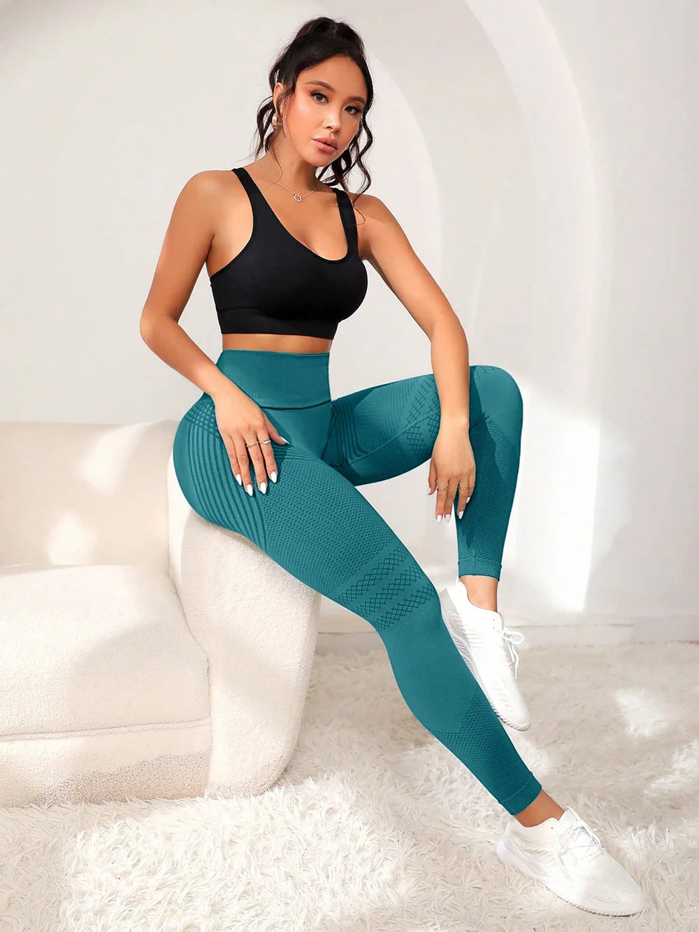 Push-Up Scrunch Leggings – Booty Lift Effekt | Seamless Fitness