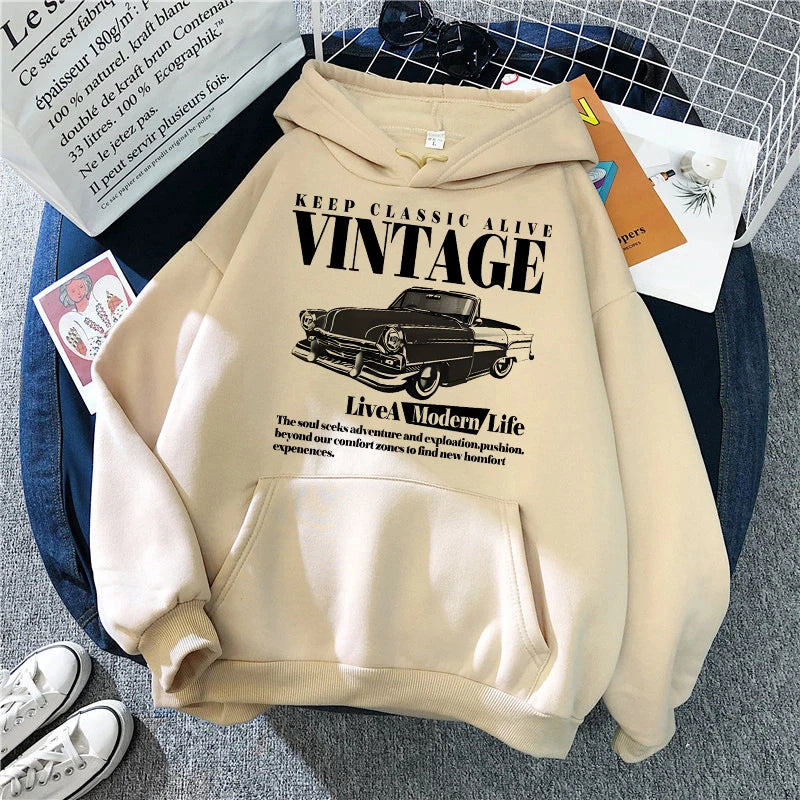 Vintage Car Hoodie – Klassischer Streetstyle | Oversize & Cozy